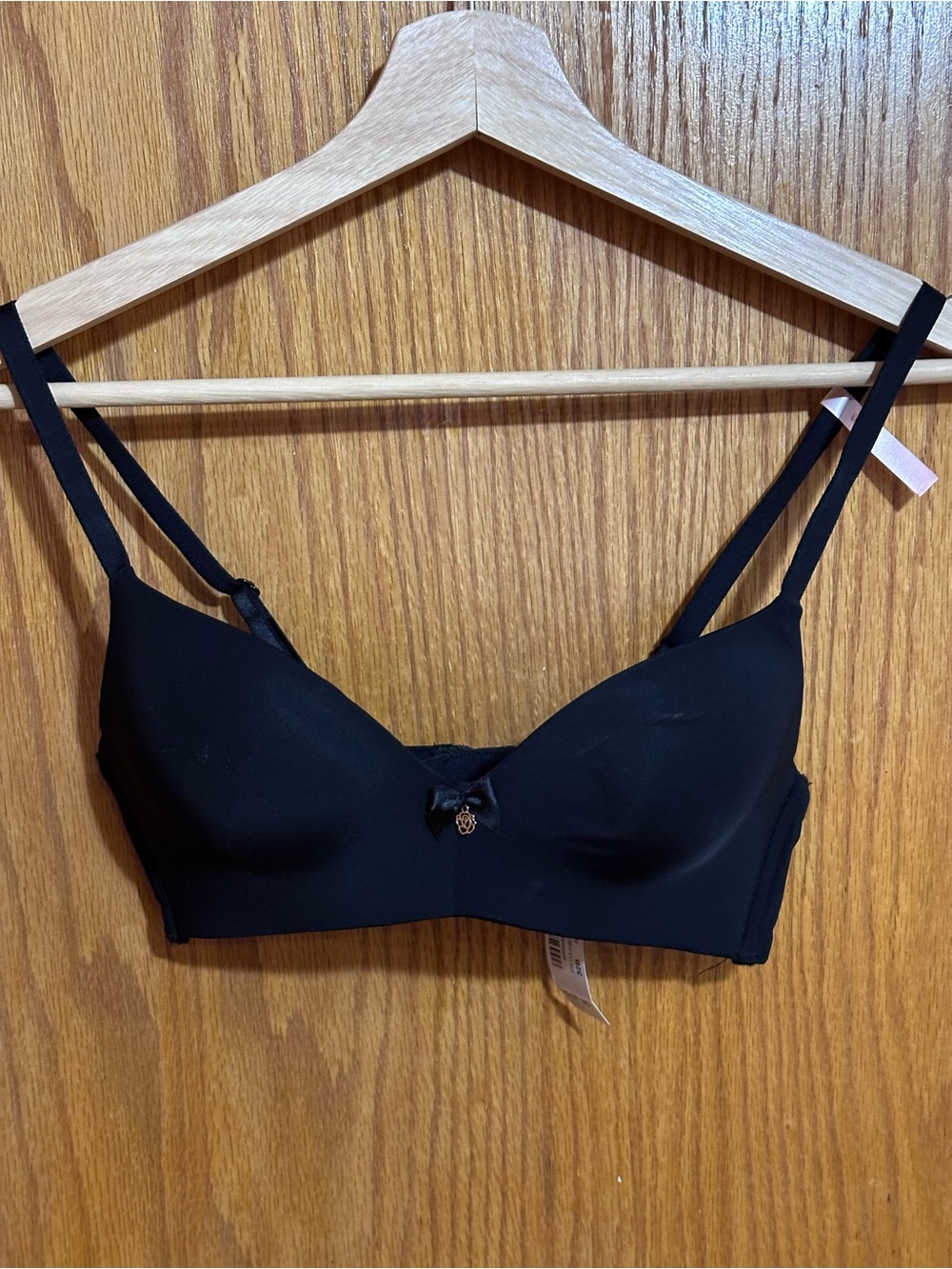La Vie En Rose‎ NWT Black Seamless Molded T-Shirt Bra sz 32B